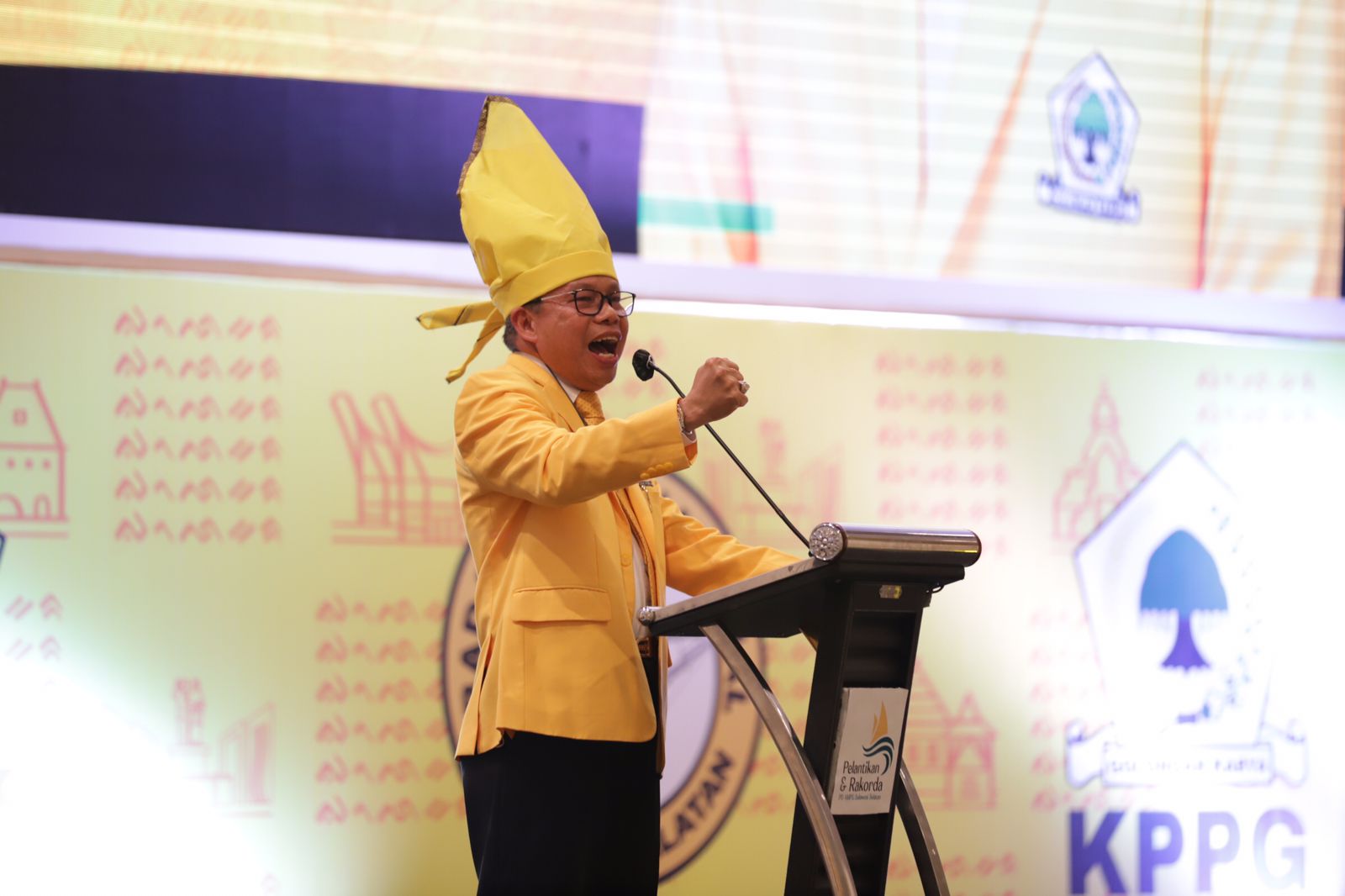 Taufan Pawe Minta AMPG dan KPPG Sulsel Bergerak Sosialisasikan Airlangga sebagai Capres 2024